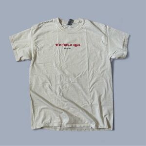 Vintage sand graphic tee